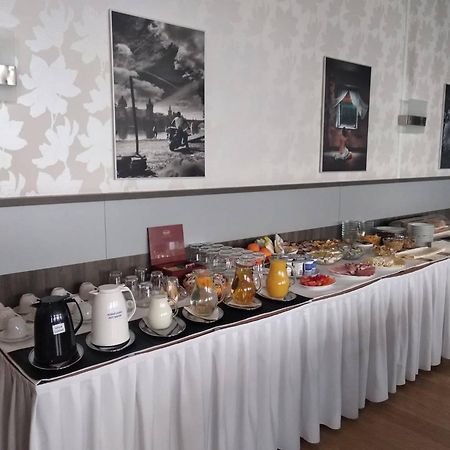 Uherský Brod Hotel Monde מראה חיצוני תמונה