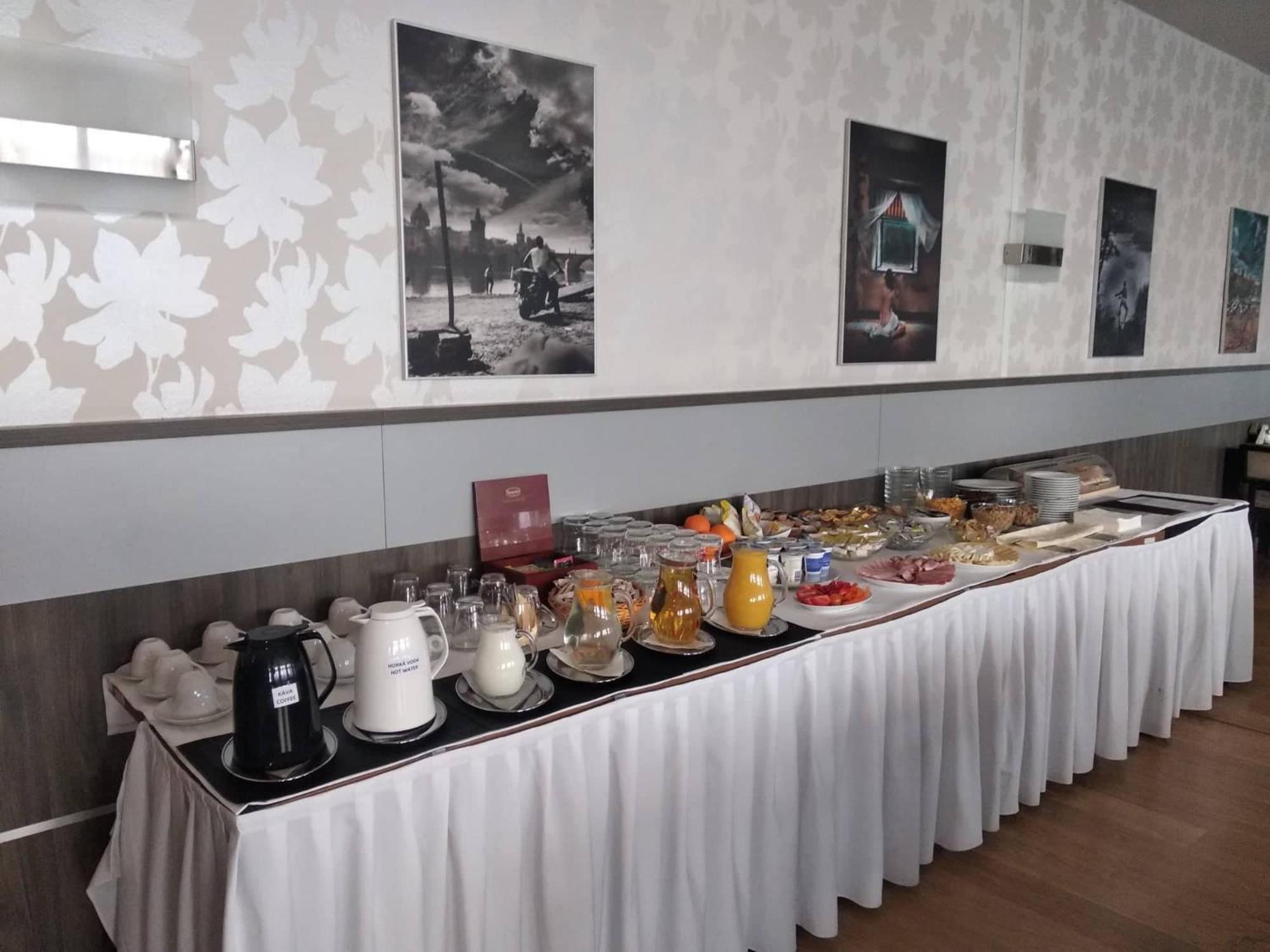 Uherský Brod Hotel Monde מראה חיצוני תמונה
